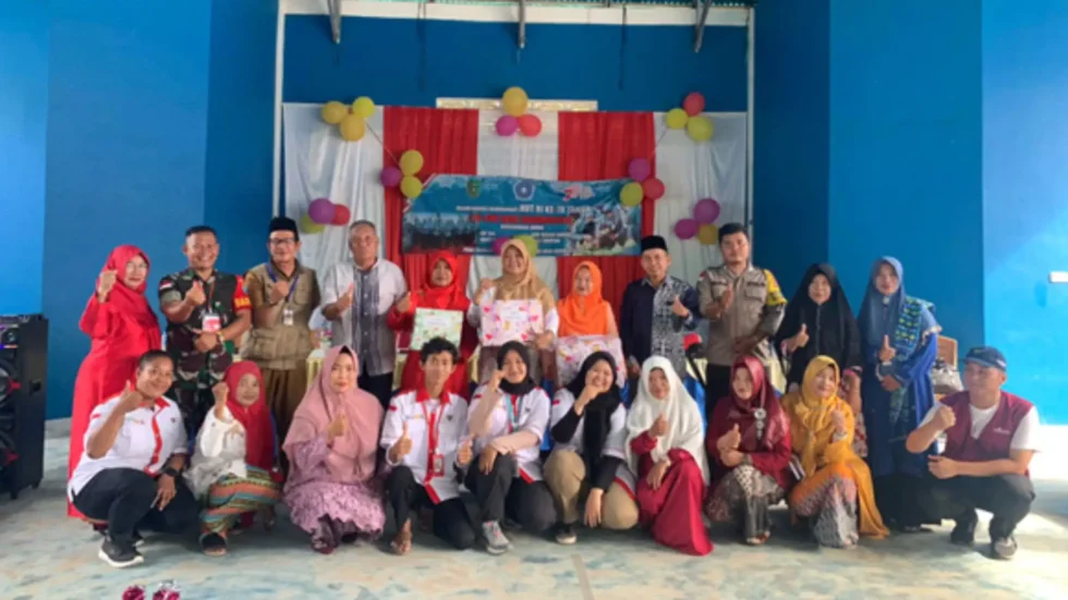 Expanding Agromedical Initiatives, FK UNEJ Students Dedicate Themselves to Karimunting Village in West Kalimantan