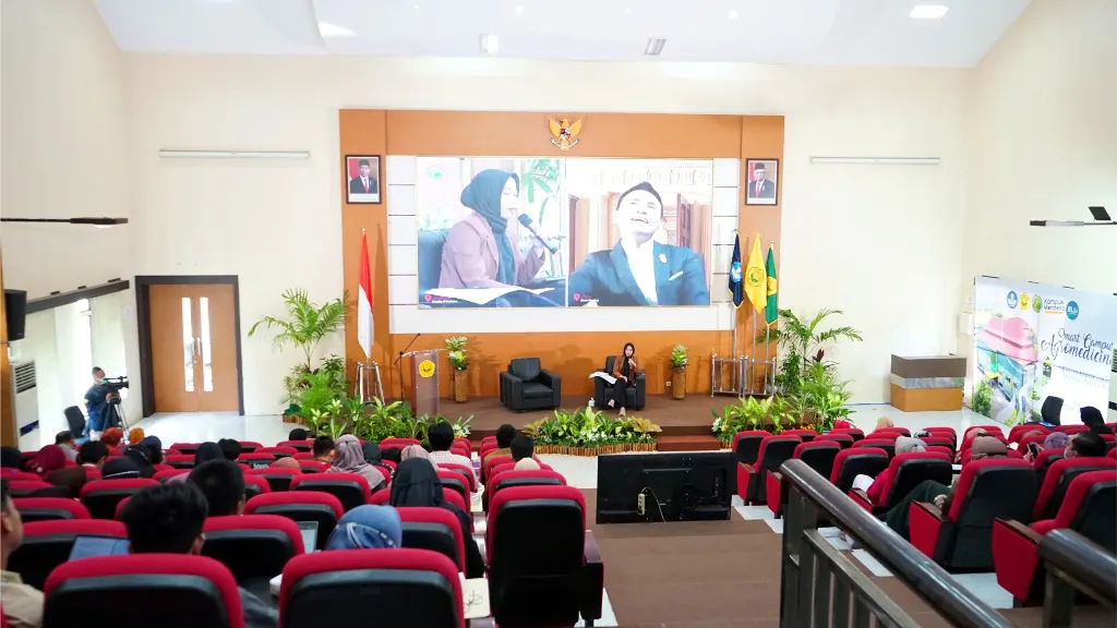 FK UNEJ Holds International Webinar to Celebrate 23rd Anniversary with the Theme “Society 5.0: New Challenges and Opportunities in Agromedicine”